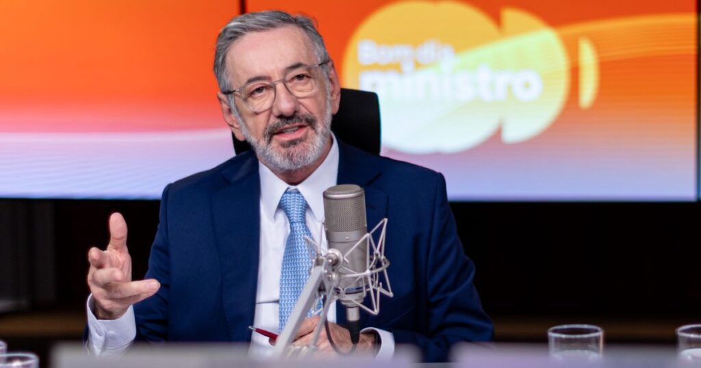 brasil-e-eua-estao-caminhando-para-acordo-sobre-tarifaco,-diz-ministro