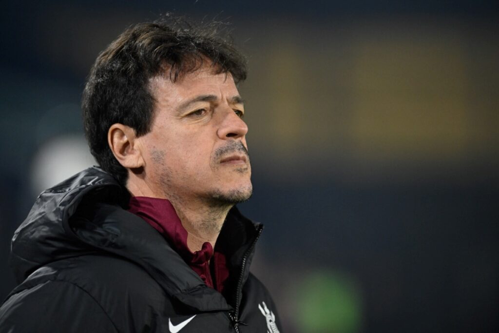 diniz-fala-sobre-empate,-retorno-de-memphis-e-nao-convocacao-de-hugo