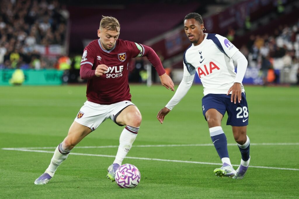premier-league:-tottenham-e-west-ham-lutam-contra-o-rebaixamento
