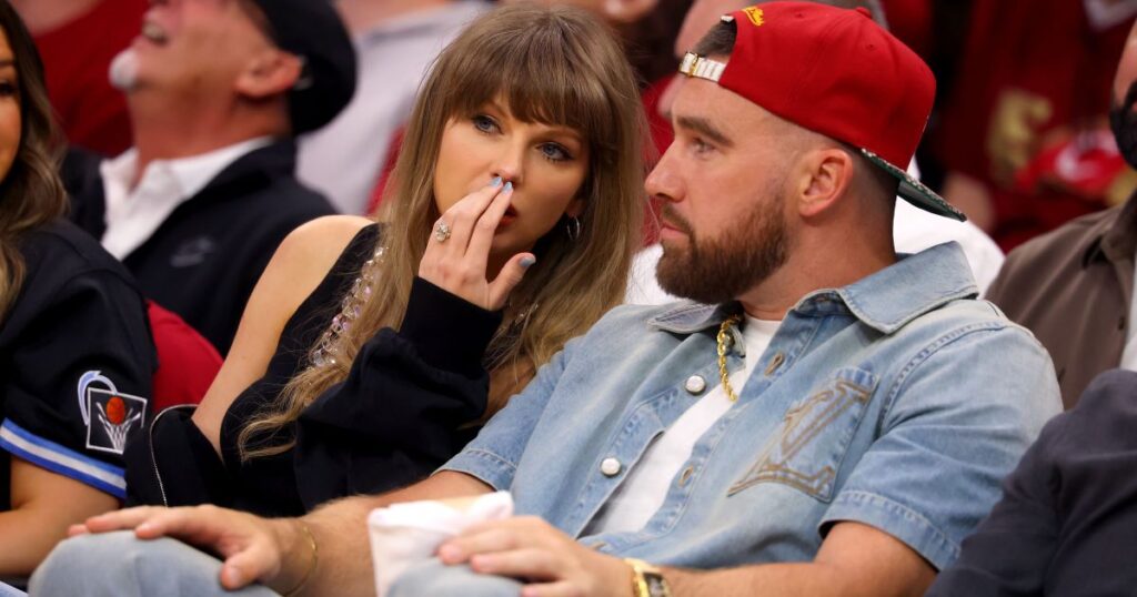 taylor-swift-e-travis-kelce-tem-encontro-romantico-em-jogo-dos-cavaliers