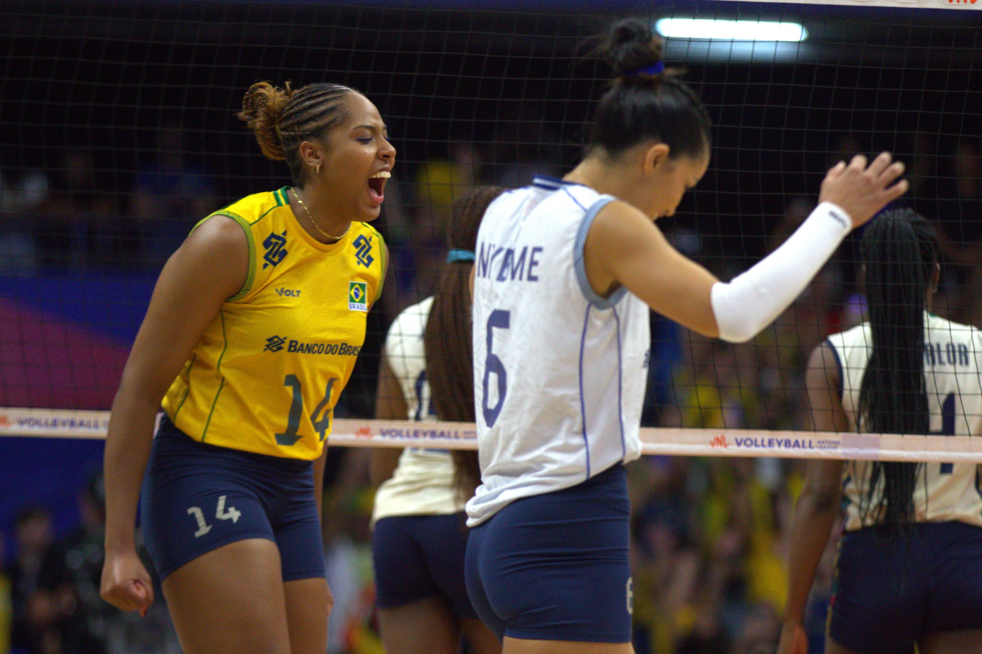 volei:-brasil-encerra-invencibilidade-da-italia-apos-mais-de-dois-anos