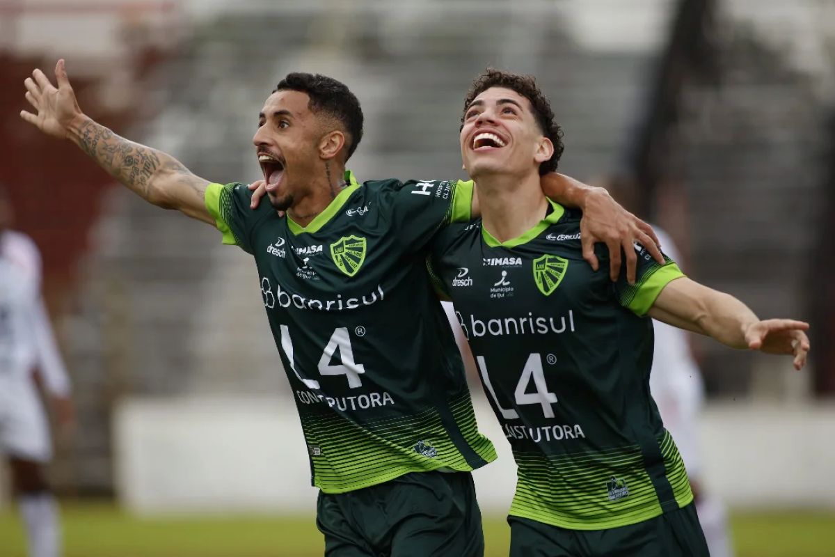 serie-d-zeroum:-veja-melhores-momentos-de-sao-luiz-rs-x-joinville-sc.-veja-video