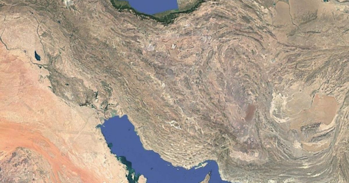 israel-diz-ter-atacado-alvos-no-ira;-sons-de-explosoes-sao-ouvidos-em-teera