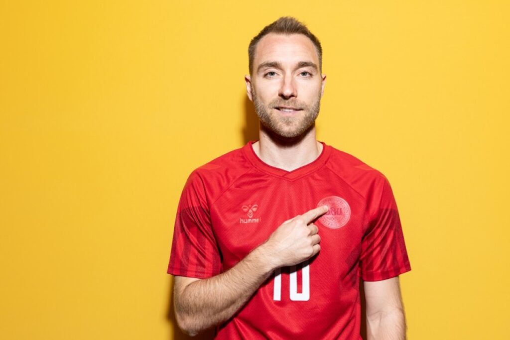 eriksen-se-pronuncia-apos-passar-mal-em-amistoso-da-dinamarca
