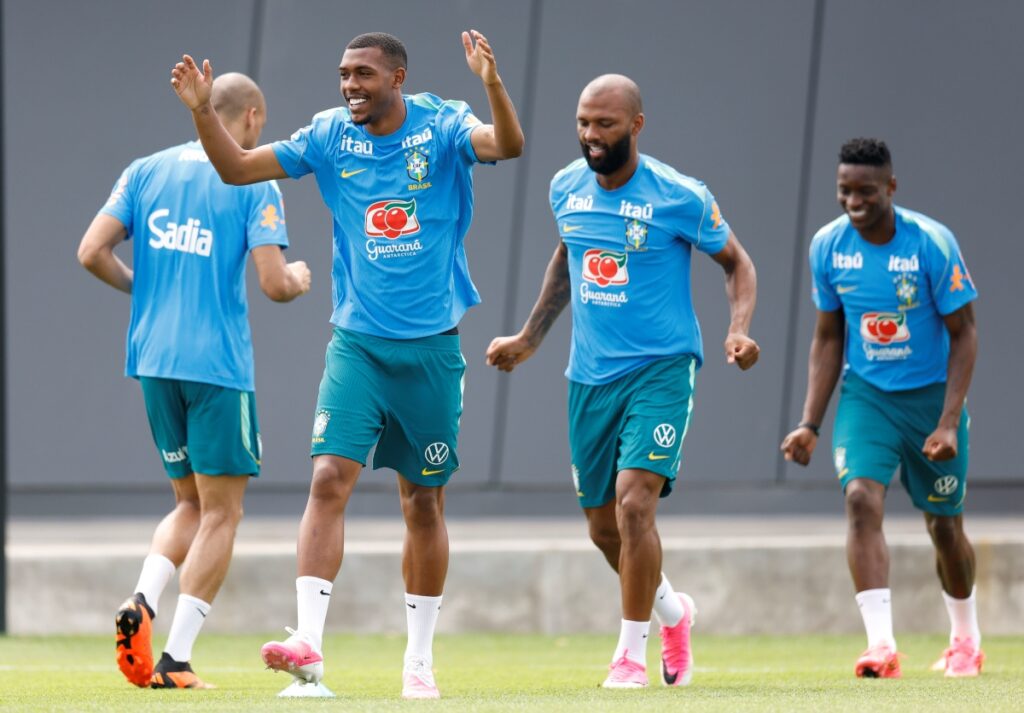 selecao-brasileira-fara-dois-treinos-antes-da-estreia-na-copa-do-mundo