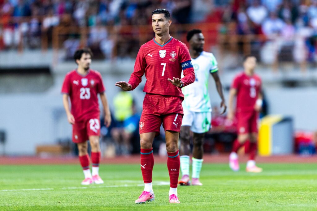 “nao-tem-visto-os-jogos?”,-ironiza-cristiano-ronaldo-sobre-fisico