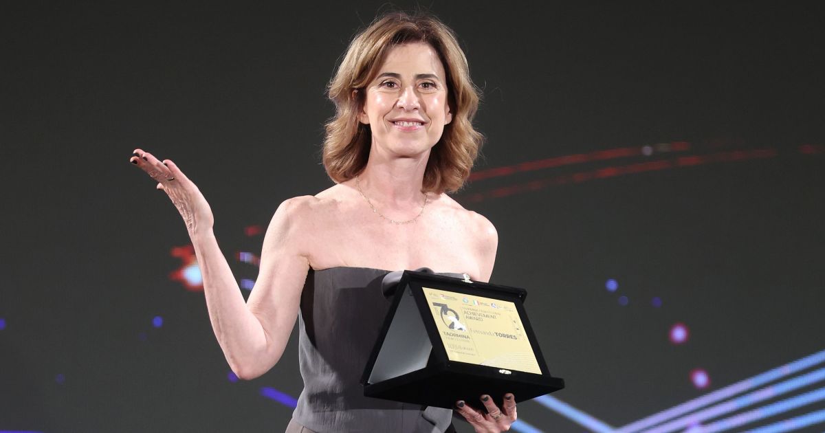 fernanda-torres-ganha-premio-pelo-conjunto-da-obra-em-festival-italiano