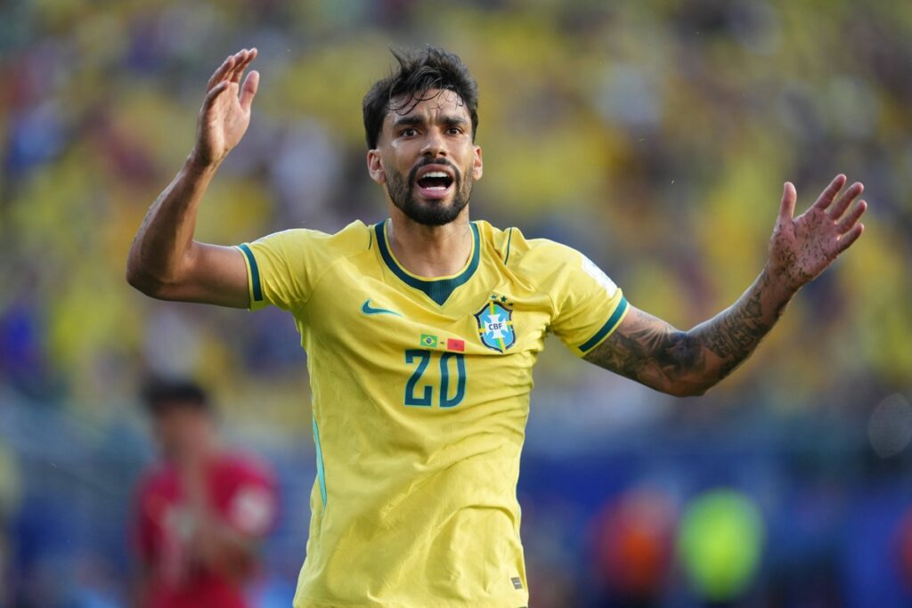 quase-virada:-paqueta-finaliza-com-voleio-e-goleiro-de-marrocos-defende