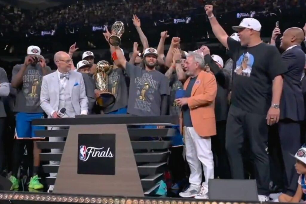 nba:-jalen-brunson-e-coroado-mvp-das-finais-apos-titulo-do-knicks