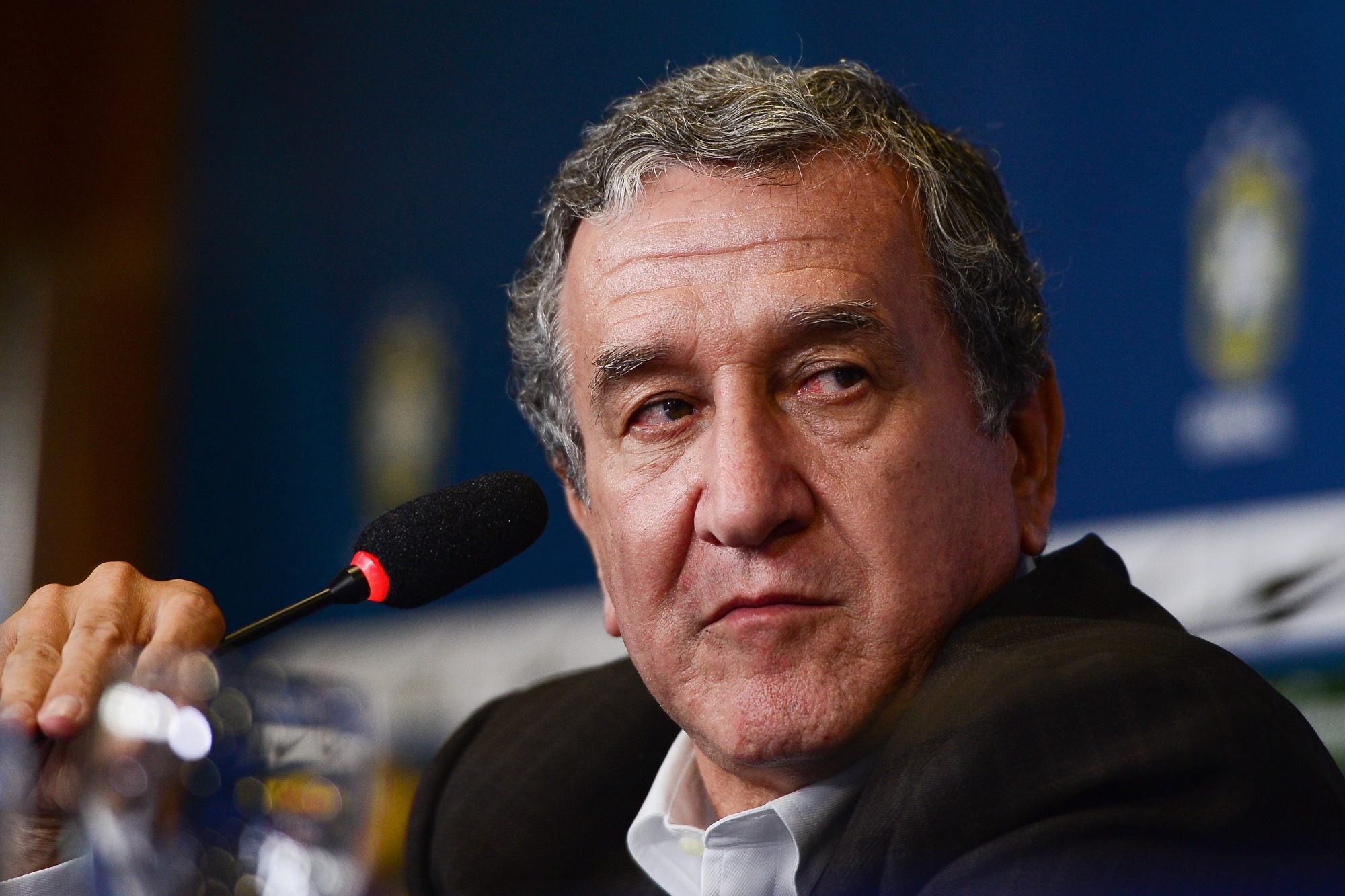 ex-tecnico-da-selecao-brasileira,-parreira-e-internado-no-rj