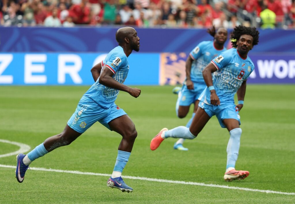 atacante-do-newcastle,-wissa-faz-primeiro-gol-da-rd-congo-em-copas