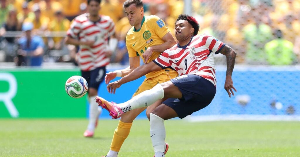 estados-unidos-vencem-australia-e-garantem-vaga-ao-mata-mata-da-copa