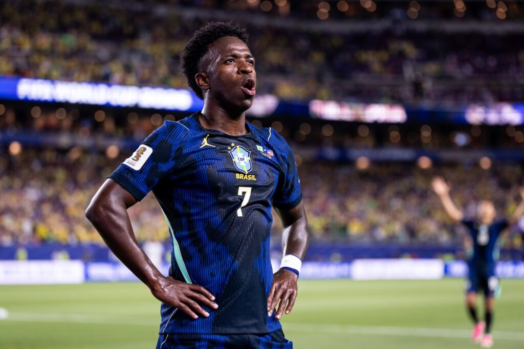 vini-jr.-iguala-participacoes-em-gols-de-ronaldinho-e-romario-em-copas