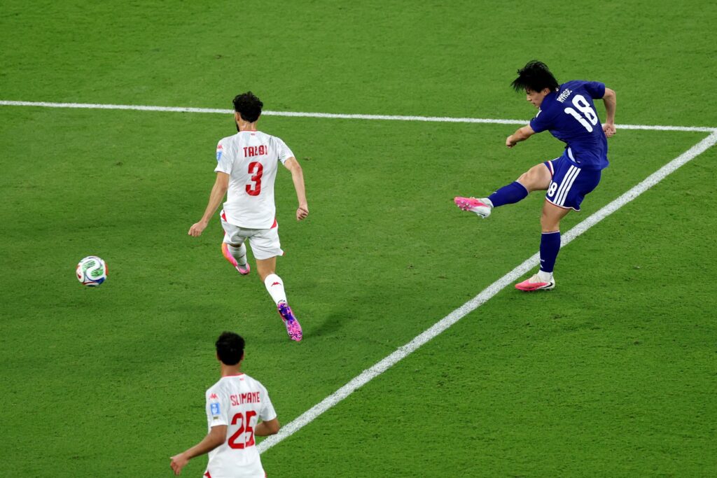 no-milesimo-jogo-de-copas-do-mundo,-japao-goleia-a-tunisia-por-4-x-0