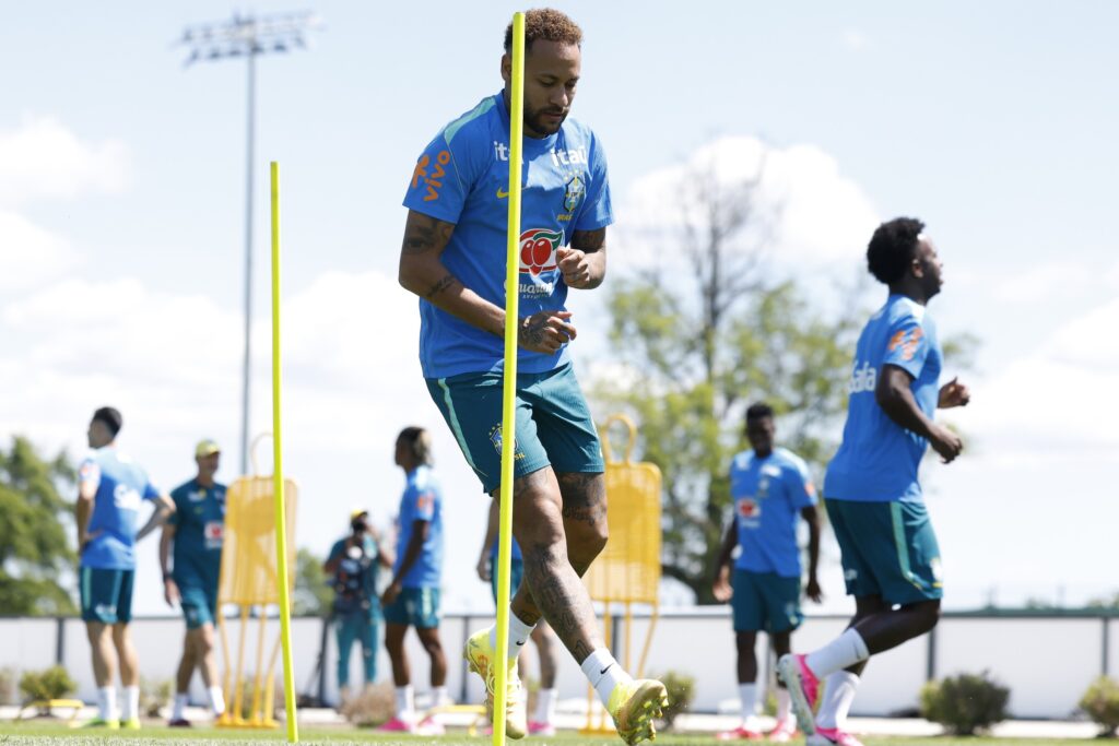 ancelotti-pensa-em-neymar-na-vaga-de-matheus-cunha-como-falso-9