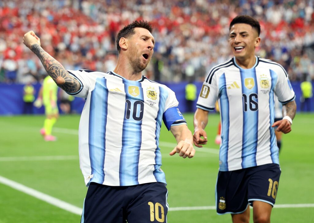 copa-do-mundo:-messi-ultrapassa-klose-e-se-isola-como-maior-artilheiro