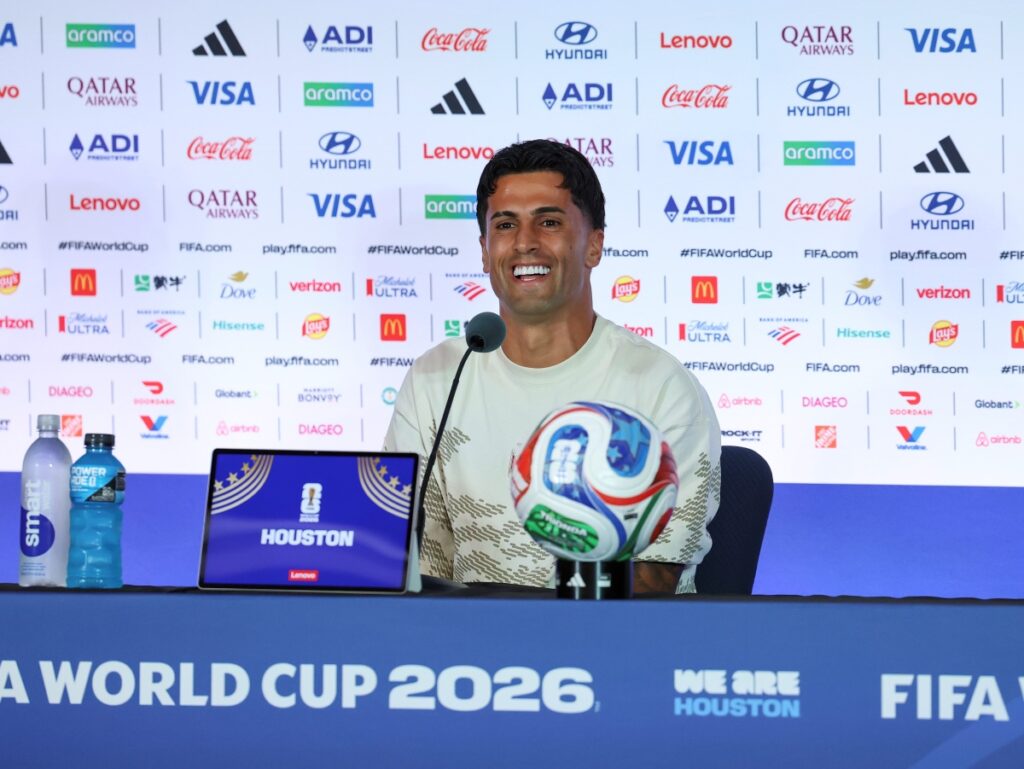 copa:-joao-cancelo,-de-portugal,-defende-neymar-e-cristiano-ronaldo