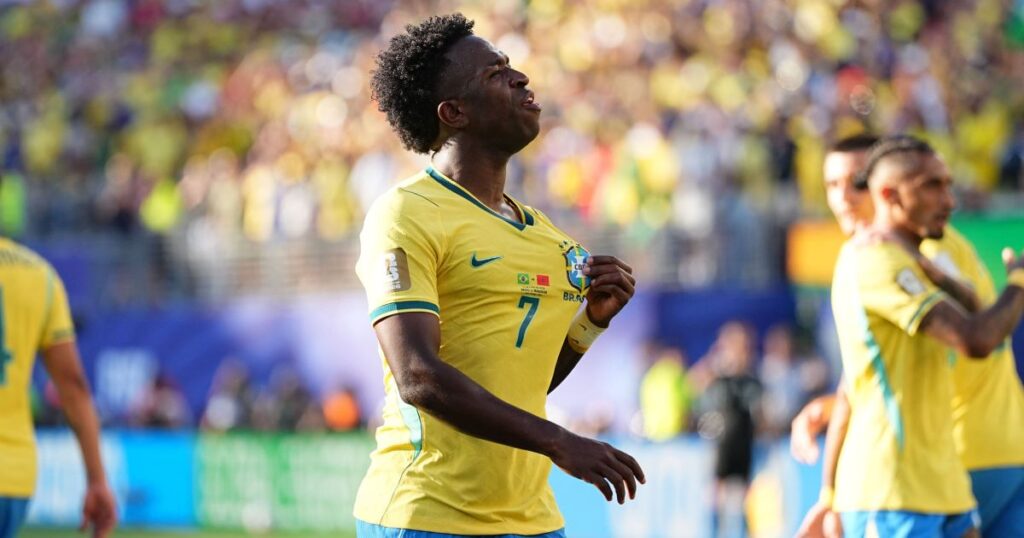 dunga-ve-vini-jr-longe-da-faixa-de-capitao:-“nao-e-um-lider-de-vestiario”