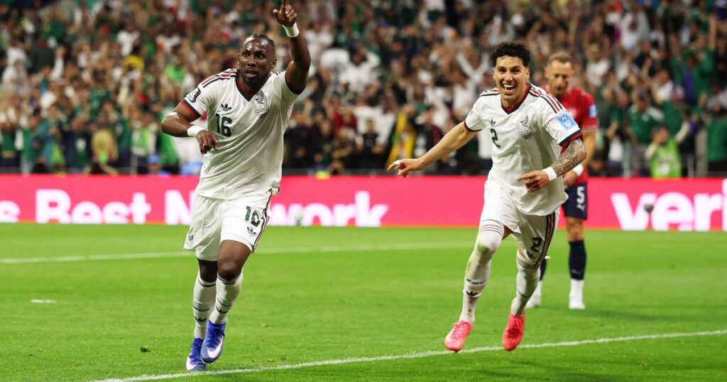 mexico-vence,-elimina-a-tchequia-e-se-mantem-100%-na-copa-do-mundo