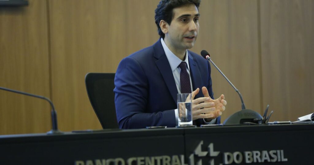 bc-nao-tem-funcao-de-produzir-consenso-entre-o-mercado,-diz-galipolo