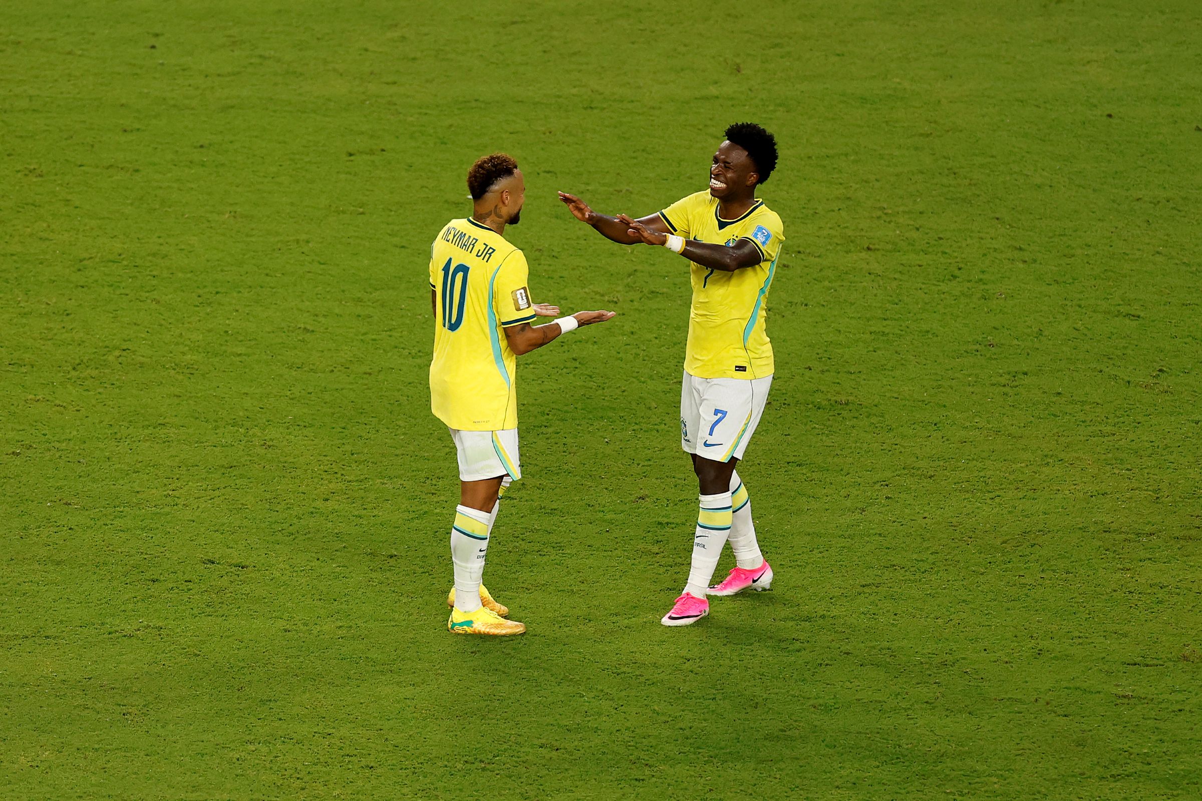 vini-jr.-alcanca-os-mesmos-numeros-de-neymar-na-copa-do-mundo-de-2014