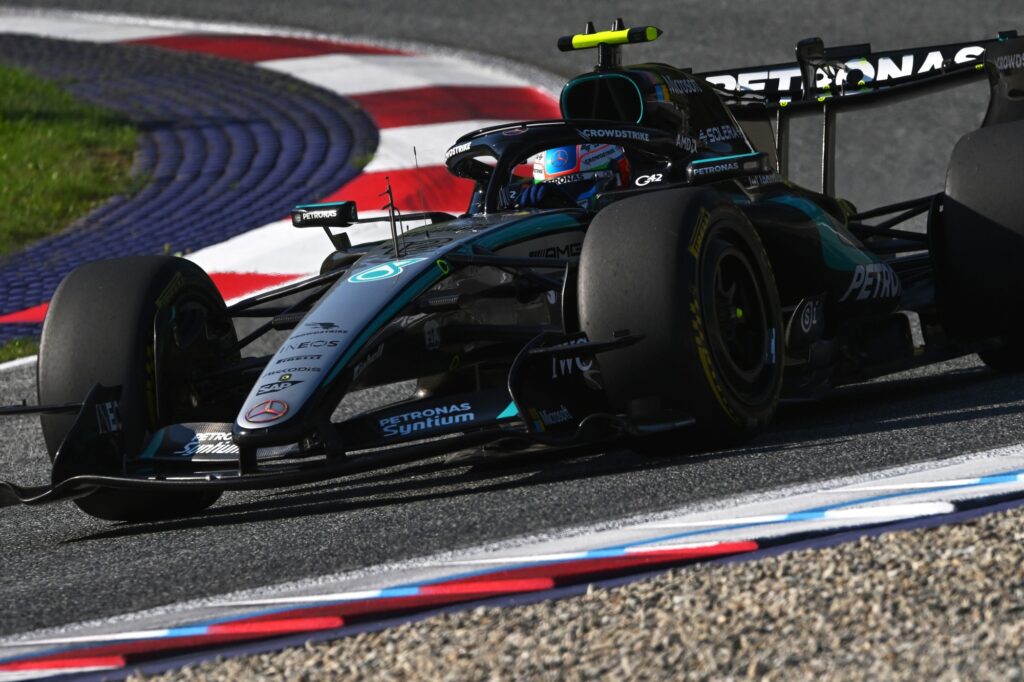 f1:-antonelli-lidera-segundo-treino-livre-na-austria.-bortoleto-e-10o
