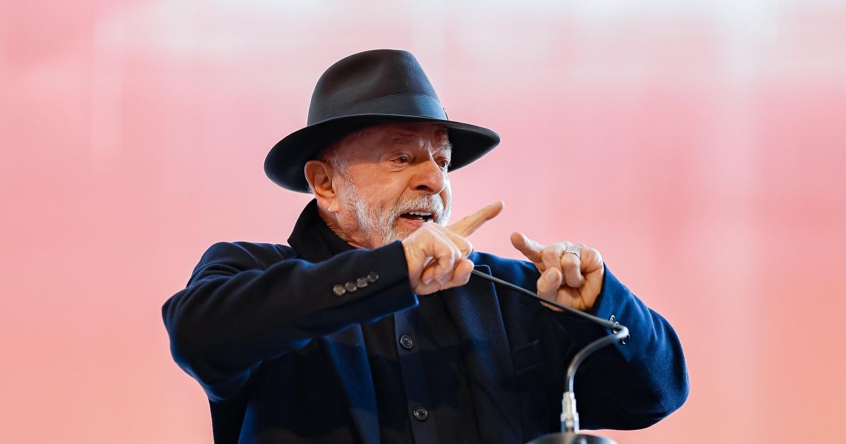 em-sc,-lula-critica-jorginho-mello:-“qual-a-qualidade-da-massa-encefalica?”
