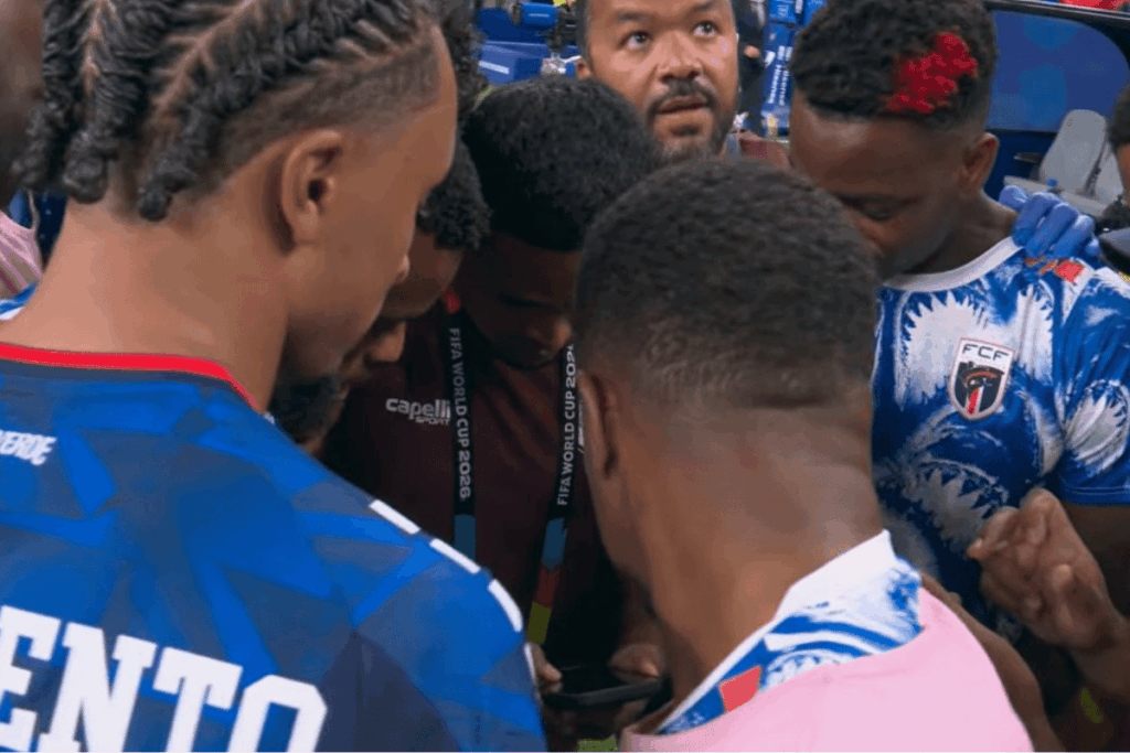 jogadores-de-cabo-verde-acompanharam-uruguai-x-espanha-pelo-celular