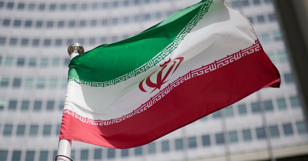 ira-confirma-ataque-a-bases-militares-dos-eua-no-kuwait-e-no-bahrein
