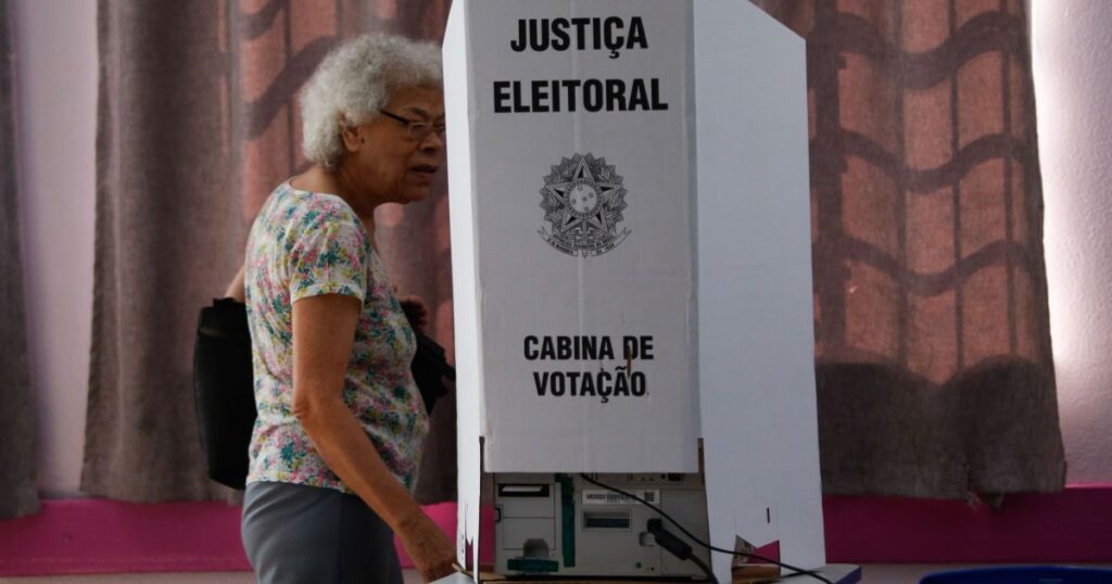 com-23%-do-eleitorado,-voto-60+-ganha-destaque,-avaliam-especialistas