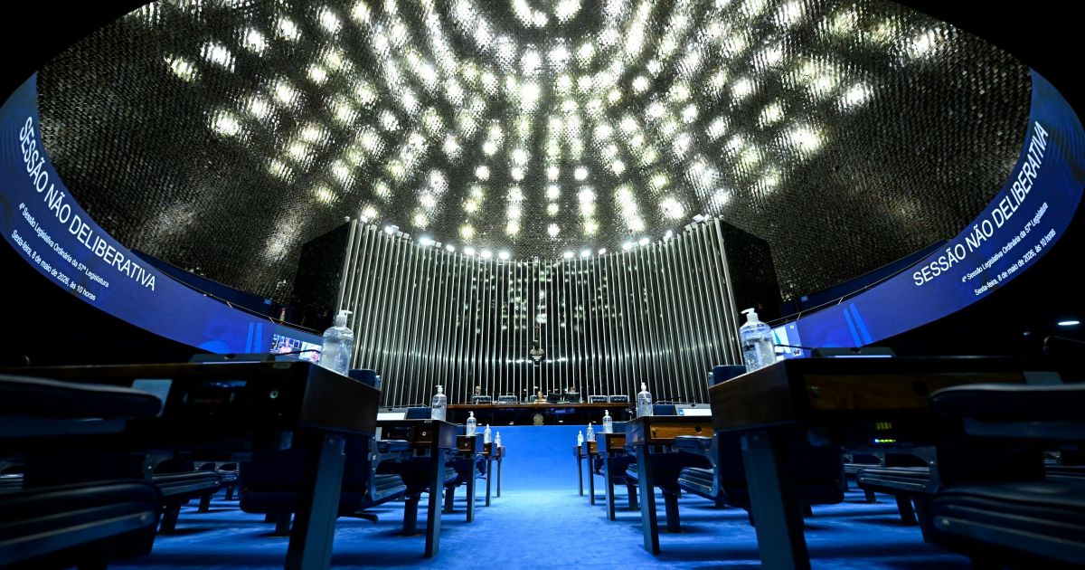 pec-da-6×1-completa-um-mes-parada-no-senado-em-meio-a-debate-economico