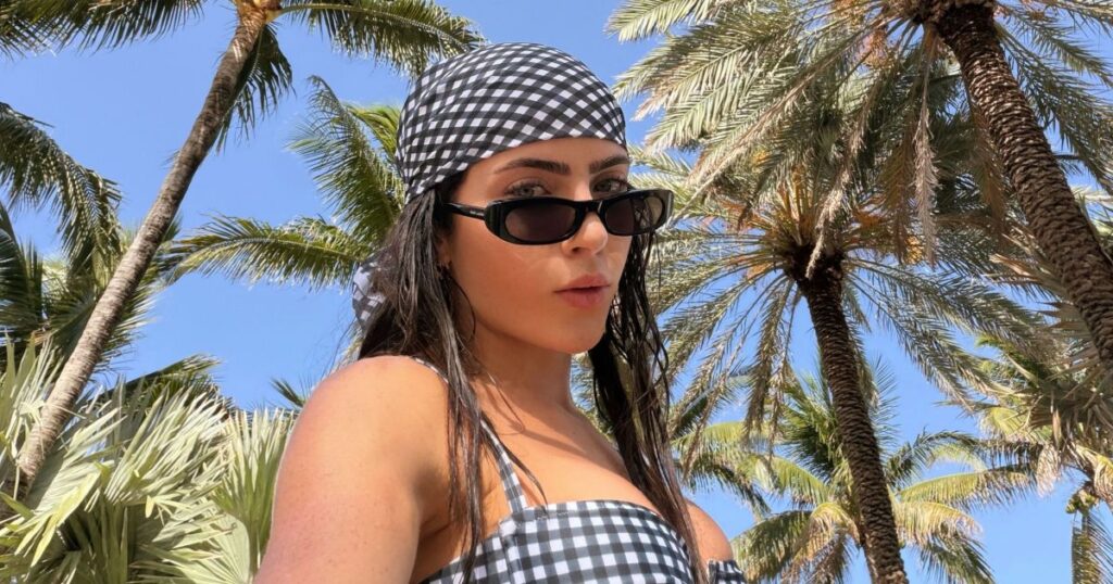 jade-picon-exibe-“tanquinho”-em-praia-de-miami;-veja