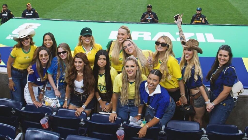esposas-de-jogadores-posam-apos-jogo-do-brasil-sem-bruna-biancardi