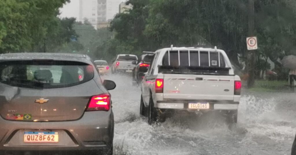 rio-grande-do-sul-deve-ter-semana-marcada-por-chuva-e-ventos-intensos