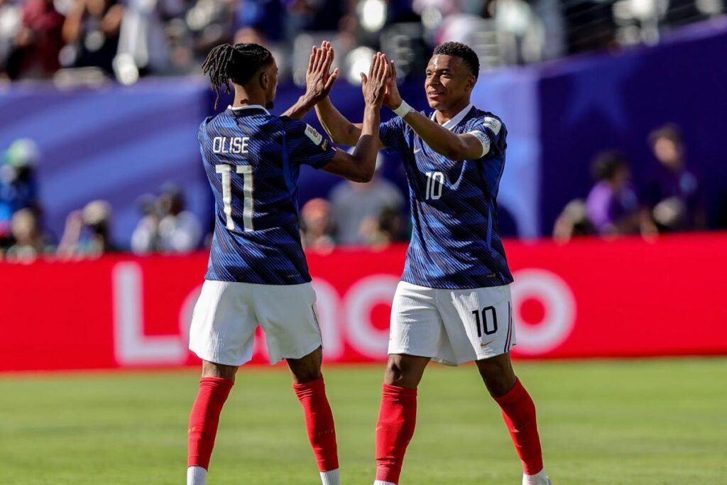 com-mbappe,-franca-esta-escalada-para-duelo-contra-a-suecia-na-copa