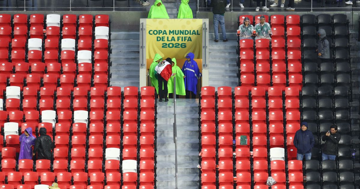 mau-tempo-suspende-mais-um-jogo-na-copa;-entenda-o-protocolo-da-fifa