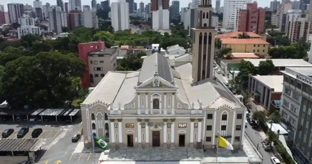 Igreja em SP passa por restauração inédita após ataque de cupins