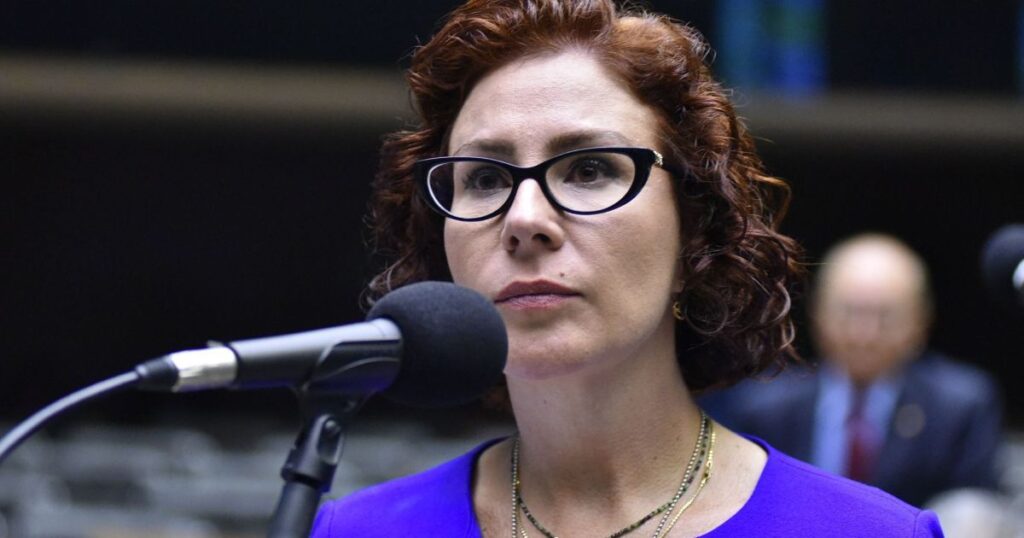 corte-de-roma-analisa-hoje-novo-pedido-de-extradicao-de-carla-zambelli