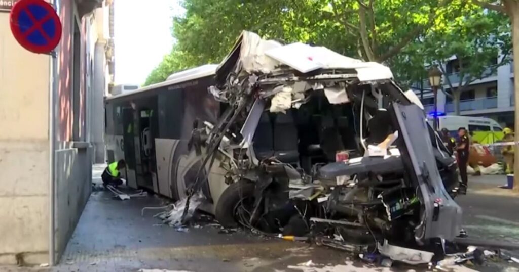 acidente-de-onibus-na-espanha-deixa-ao-menos-44-feridos