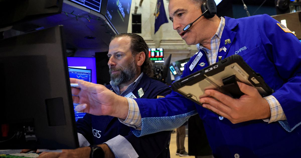 wall-street-opera-mista-com-eua-ira-no-radar