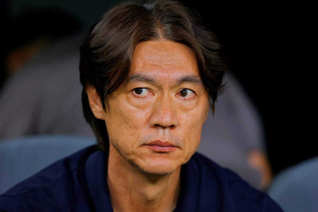 copa:-ex-tecnico-da-coreia-do-sul-deixa-o-pais-apos-ameacas-de-morte