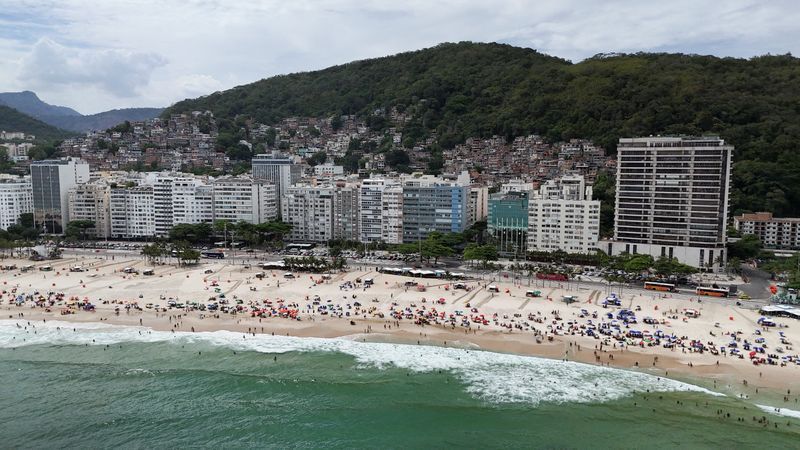 pmi:-setor-de-servicos-do-brasil-ganha-forca-com-recuperacao-da-demanda