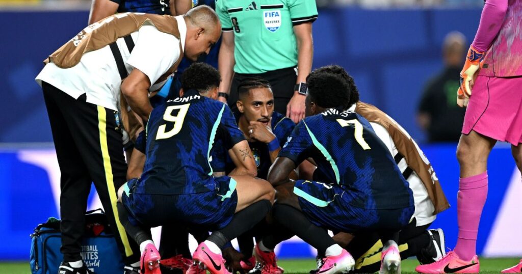raphinha-nao-joga-contra-a-noruega-e-segue-em-recuperacao,-dizem-fontes 