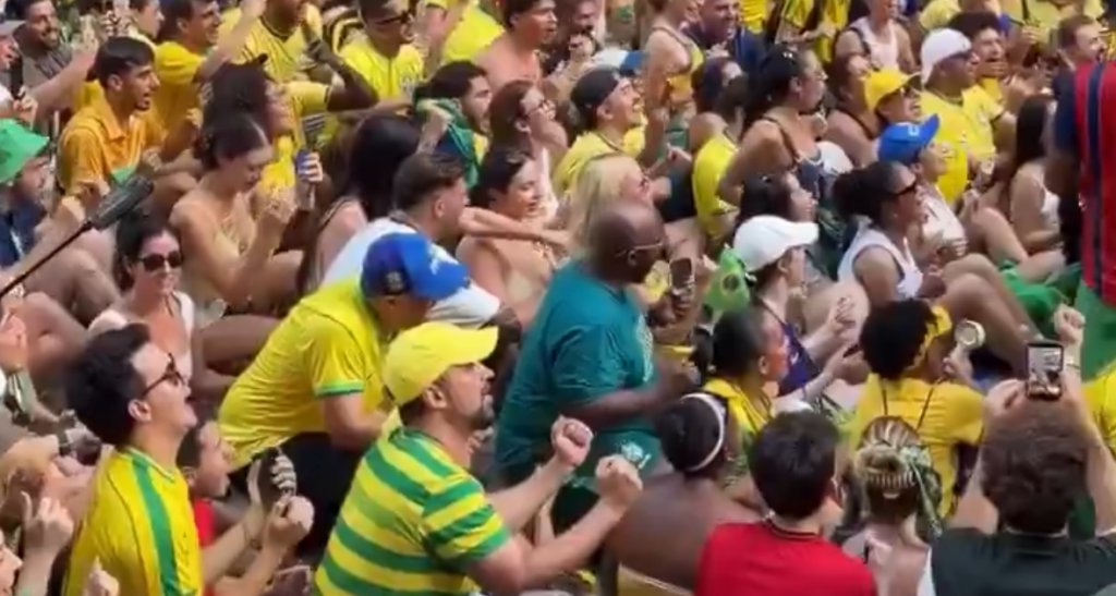 copa-do-mundo:-brasileiros-transformam-remada-viking-em-“creu”-nos-eua