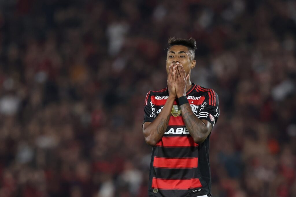 flamengo-repudia-racismo-cometido-contra-bruno-henrique-em-amistoso