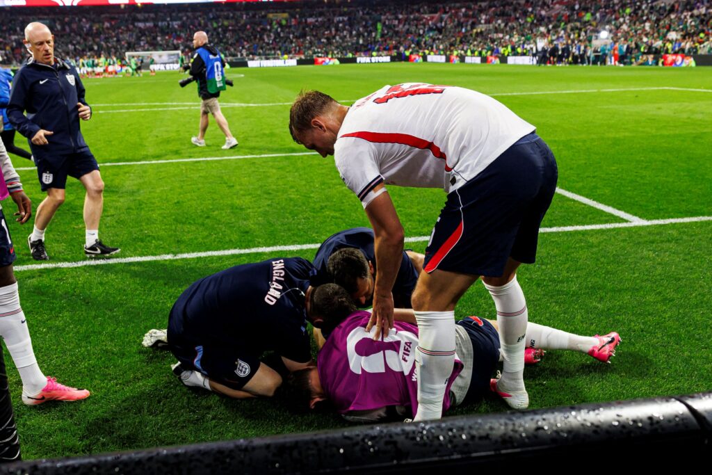 henderson-esta-fora-da-copa-do-mundo-apos-se-lesionar-em-comemoracao