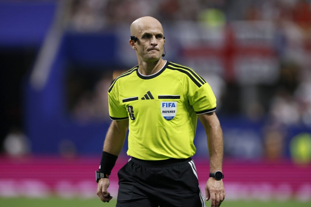 conheca-adham-makhadmeh,-arbitro-de-eua-x-belgica-na-copa-do-mundo