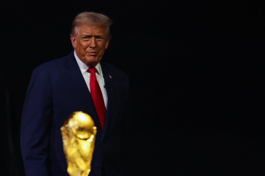 donald-trump-e-alvo-de-zoacoes-na-web-apos-eliminacao-dos-eua-na-copa