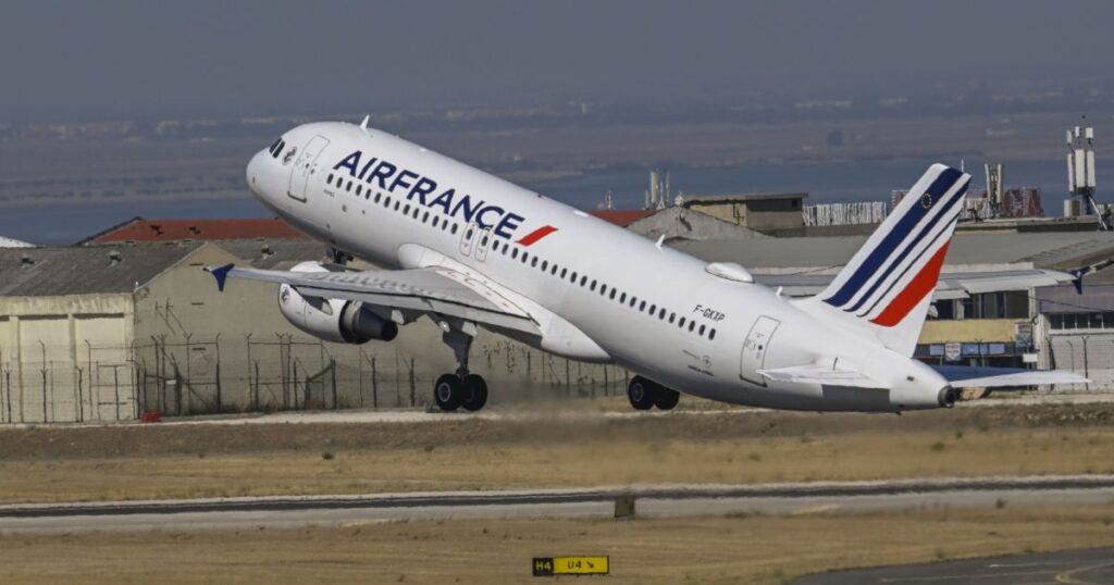 air-france-e-condenada-a-indenizar-passageiros-por-poltrona-nao-reclinavel