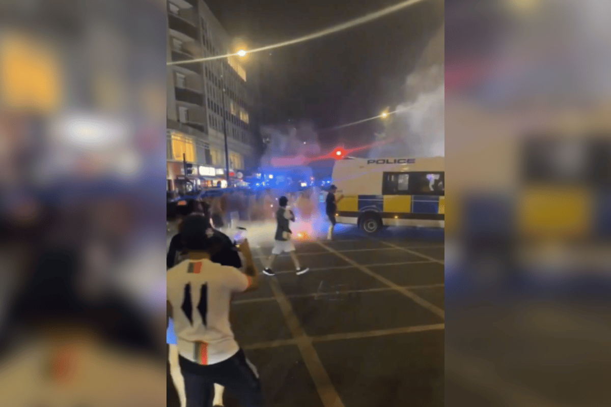 torcedores-e-policiais-entram-em-confronto-apos-eliminacao-de-marrocos